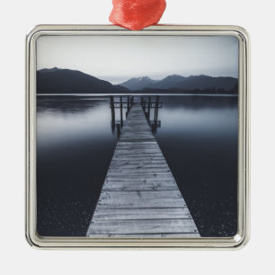 Ein altes Pier-Porträt Ornament Aus Metall