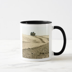 Ein Angriff mit Amphibienfahrzeugsfahrzeug Tasse