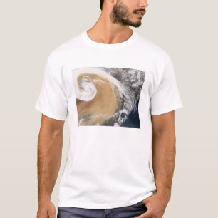Ein Asiatsstaubsturm kreuzt den Pazifik T-Shirt