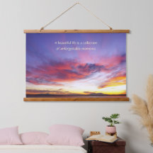 Ein atemberaubender Sonnenuntergang über dem Meer