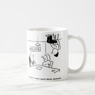 Ein aufgeweckter Mann saß auf der Decke. Funny Kaffeetasse
