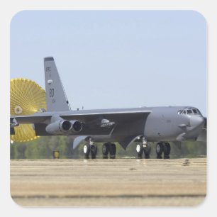 Ein B-52 Stratofortress entfaltet seine Quadratischer Aufkleber