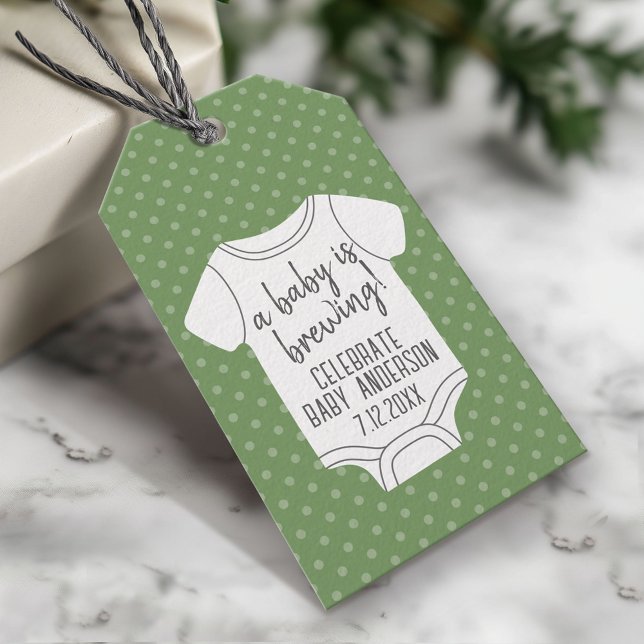 Ein Baby braut — Paare Dusche - Grün Geschenkanhänger (Custom Gift Tag)