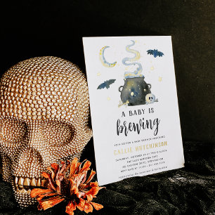 Ein Baby braut sich zusammen Süße Halloween-Baby Folieneinladung