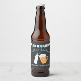 Ein Baby brütet Baby-Q Beer Flasche Etikett Boy