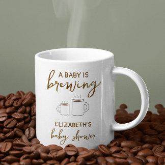 Ein Baby brütet eine Babydusche Kaffeetasse
