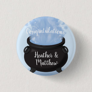 Ein Baby brütet HexenBaby-Dusche Gothic Blue Button