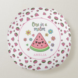 Ein Baby in einem Melon Custom Baby Rundes Kissen