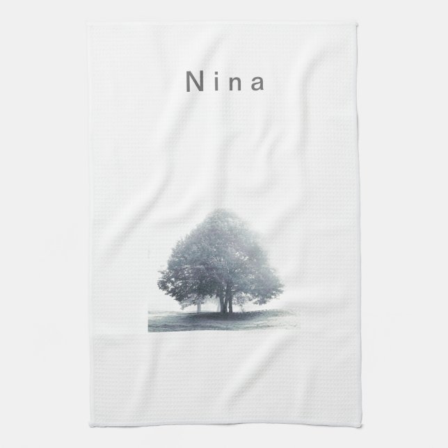 Ein Baum im Nebel Geschirrtuch (Vertikal)