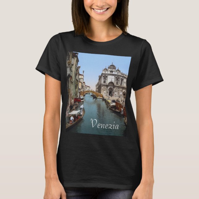 Ein belebter Kanal in Venedig (1900) T-Shirt (Vorderseite)