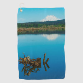 Ein Bergrestaub über einer Hecke Golfhandtuch