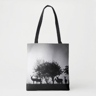 Ein Bild des Nebels einiger Rotwild morgens Tasche