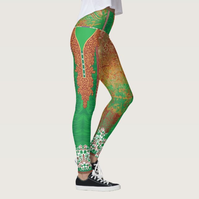 ein Bild eines grünen Feldes mit orangefarbenem Ra Leggings (Rechts)