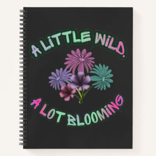 Ein bisschen wild, viel blühende florale Ästhetik Notizbuch