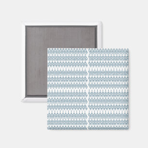 ein blau-weißes Muster mit weißem Hintergrund Magnet