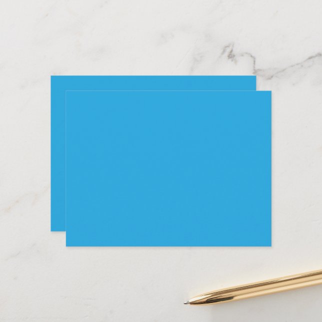 ein blauer Hintergrund mit einer schwarz-weißen Ka Postkarte (Vorderseite/Rückseite Beispiel)