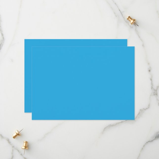 ein blauer Hintergrund mit Save The Date (Vorderseite/Rückseite Beispiel)