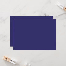 ein blauer Hintergrund mit Uhr