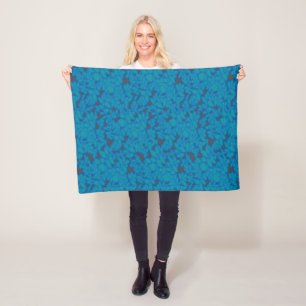 ein blauer und schwarzer Hintergrund mit einem Mus Fleecedecke