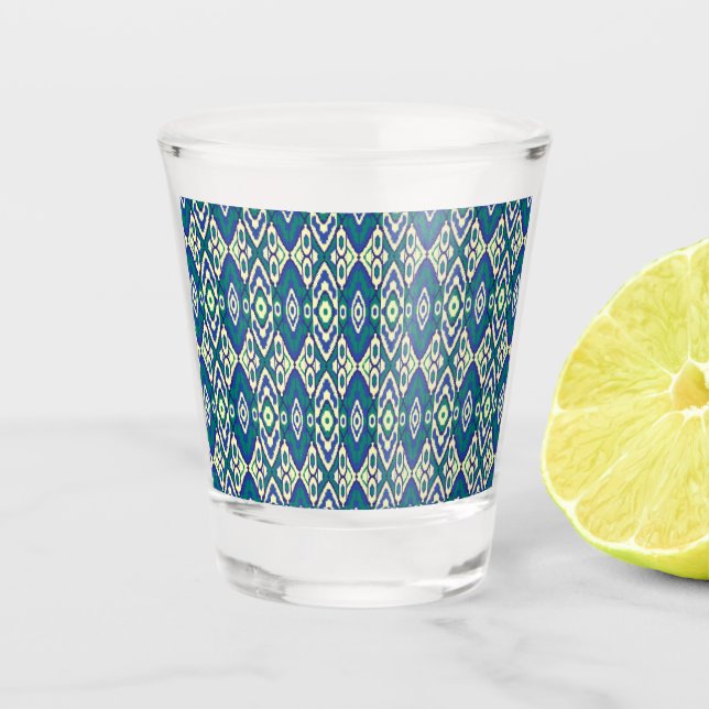 ein blaues und grünes Muster mit weißem Hintergrun Schnapsglas (Vorderseite)
