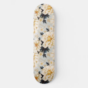 Ein Blumendesign für Hochzeiten 2 Skateboard