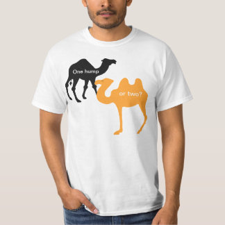 Ein Buckel oder zwei? T-Shirt
