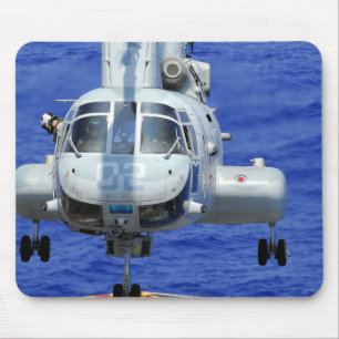 Ein CH-46E Seeritterhubschrauber Mousepad