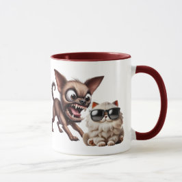 Ein Chihuahua-Hund greift eine Katze an. Tasse