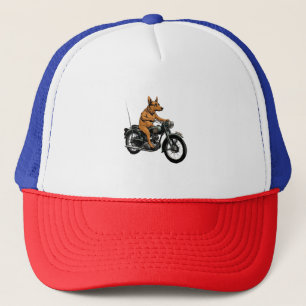 Ein cooler Hund auf einem Motorrad Truckerkappe