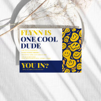 Ein Cooler Typ glücklich Gesicht Junge ersten Gebu