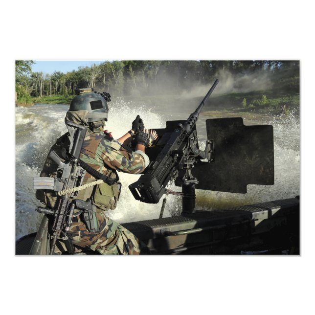 Ein Crewman des Kampfschiffs Fotodruck (Vorne)