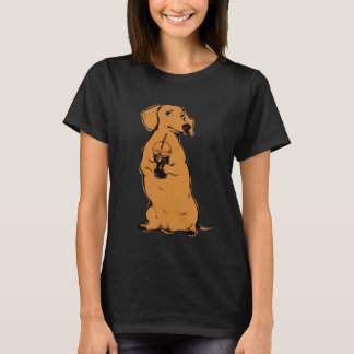EIN DACHS HUND GENIESST KAFFEE T-Shirt