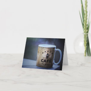 Ein Dampfcup der Sonnenaufgangskarte Karte