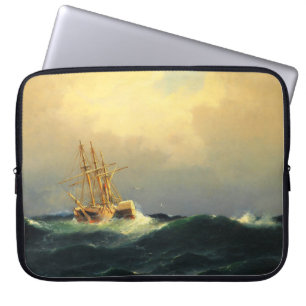 Ein Dampfschiff in einem Sturm im Atlantischen Oze Laptopschutzhülle
