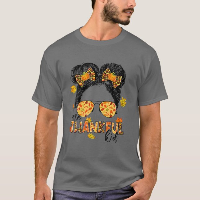Ein dankbares Kind Messing Bun Funny Fall Herbst D T-Shirt (Vorderseite)