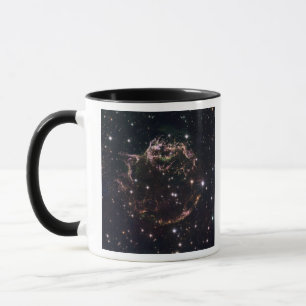 Ein detaillierter Blick auf die geschlagenen Überr Tasse