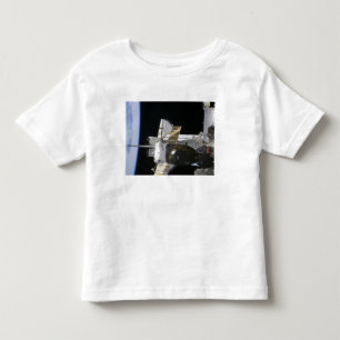 Ein dotiertes Sojus-Raumfahrzeug Kleinkind T-shirt