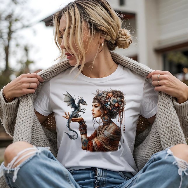 Ein Drache in der Hand T-Shirt (Von Creator hochgeladen)