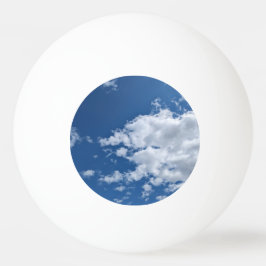 Ein Dreieck in den Wolken Tischtennisball