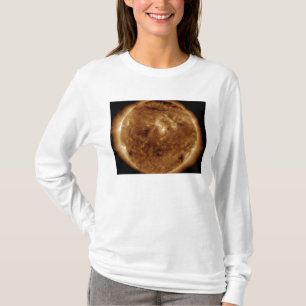 Ein dunkler Riss in der Atmosphäre der Sonne T-Shirt