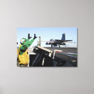 Ein EA-6B Prowler startet vom Cockpit Leinwanddruck