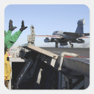 Ein EA-6B Prowler startet vom Cockpit Quadratischer Aufkleber