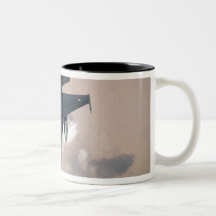 Ein Emirati F-16 Zweifarbige Tasse