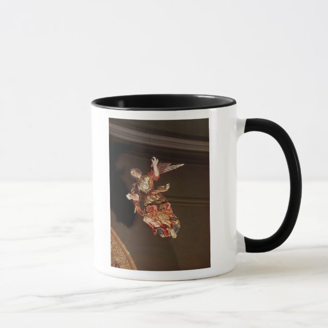Ein Engel über dem Altarpiece Tasse (Rechts)