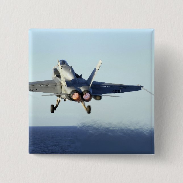Ein F/A-18C Hornet startet vom Cockpit Button (Vorderseite)