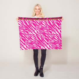 Ein faszinierendes Blumenmuster in Rosa und Weiß,  Fleecedecke