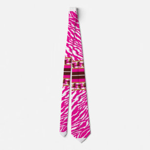 Ein faszinierendes Blumenmuster in Rosa und Weiß, Krawatte