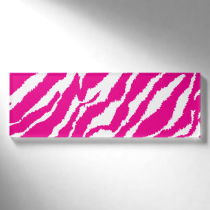 Ein faszinierendes Blumenmuster in Rosa und Weiß, Namenschild