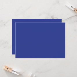 ein Flugzeug, das am Himmel fliegt Einladung