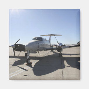 Ein Flugzeug UC-12F Königs Air Magnet